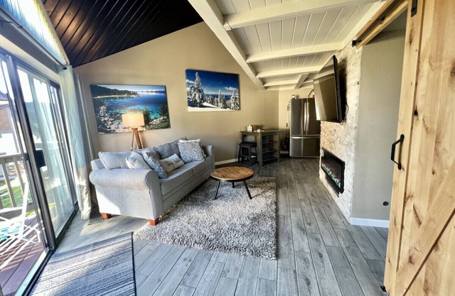 Tahoe Keys Loft-Garage Parking