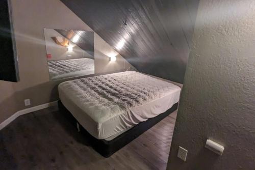 Tahoe Keys Loft-Garage Parking