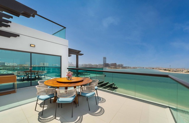 Taj Exotica Resort & Spa, The Palm, Dubai