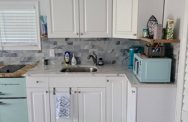 Take it easy at this cozy little getaway in a quiet residential neighborhood