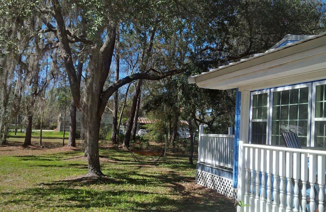 Take It Easy At The Suwannee River Cottage