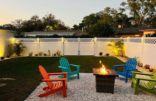 Tampa Bay Area Cottage with Gas Grill and Fire Pit!