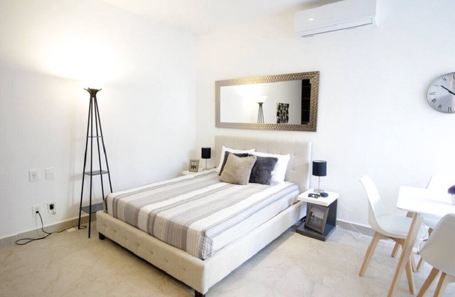 TAO STUDIO ON 5TH AVENUE