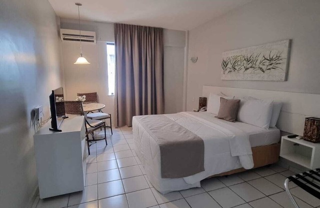 Tarik Fontes Plaza Hotel