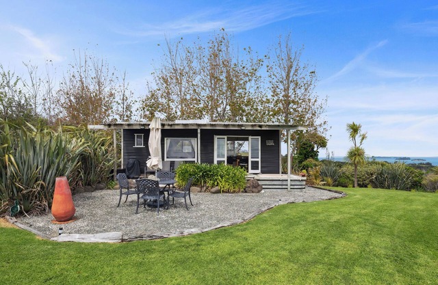 Tawharanui Cabin - Rural Cabin Studio