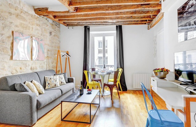 TBS 281 - Cosy apartment/terrace Marais district