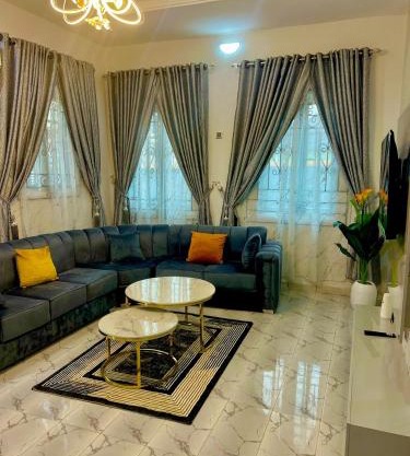 TDN Service Apartment