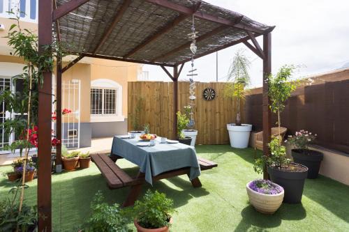 TenoHomes Ocean light retreat