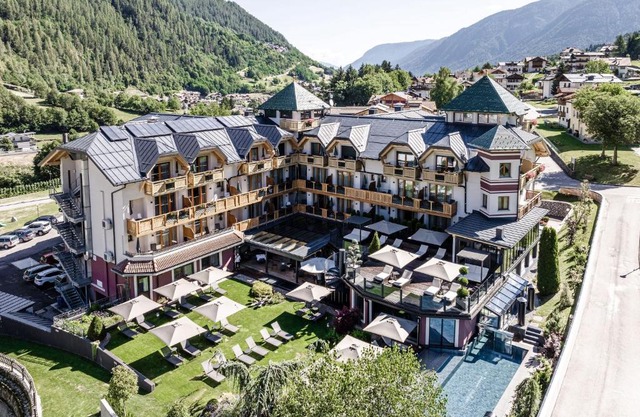 Tevini Dolomites Charming Hotel