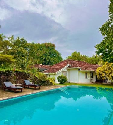 Thalpe Walawwa Heritage Villa With Private Beach Access