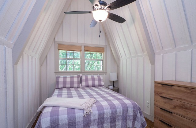 THE AWAY FRAME: Cozy 5 Bdrm A-Frame in the Woods