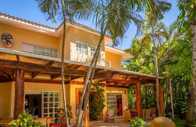 The Bamboo Manor. Luxury residence, beach and pool