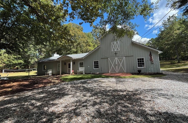 The Barn at Davis Pond