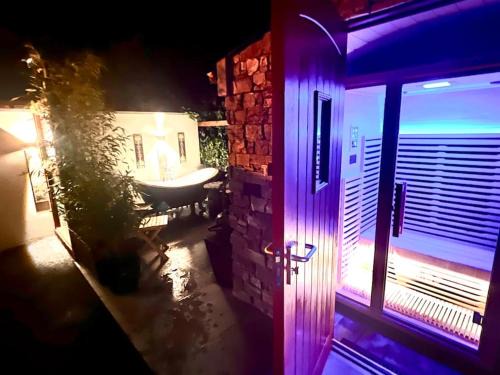 The Bath House & Sauna Garden - 2b Bath Lane