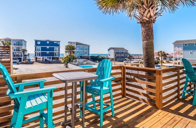 The Beach House Motel & Suites