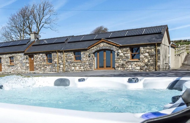 The Beacon - 3 Bedroom Cottage - Ludchurch - Narberth