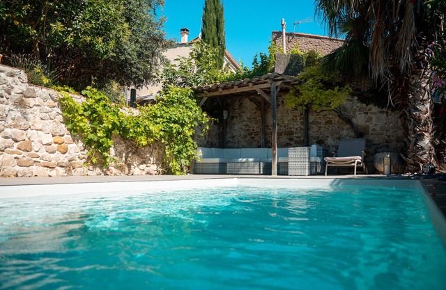 The Belvedere! Village house near Nîmes