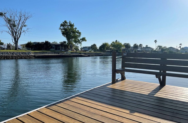 The Best Family Getaway! - Kayaks & Game Room Fun! Minutes To Weeki Wachee