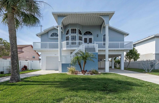 The Blue Heron- Waterfront-Gulf Access-Dock-Pool-Kayaks