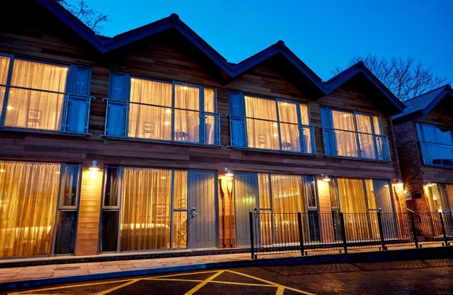 The Boathouse Inn & Riverside Rooms