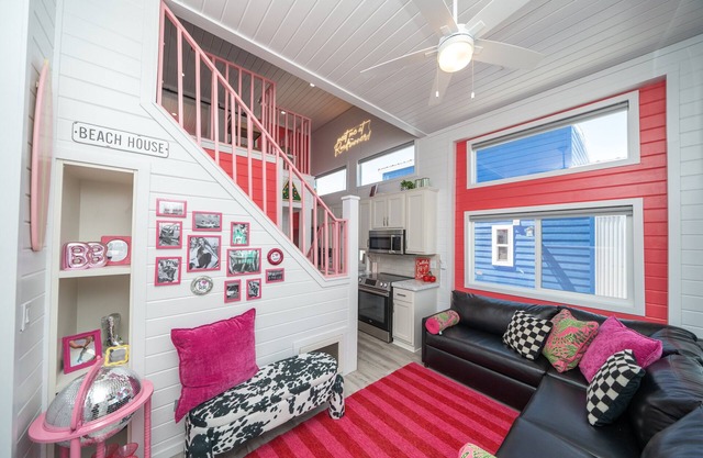 The Boozy Bungalow at Roadrunner Resort