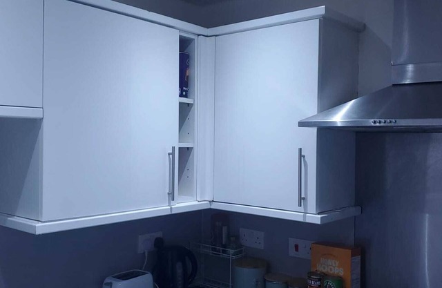 The Bright and Spacious Holiday Retreat !5 minutes to the city centre!