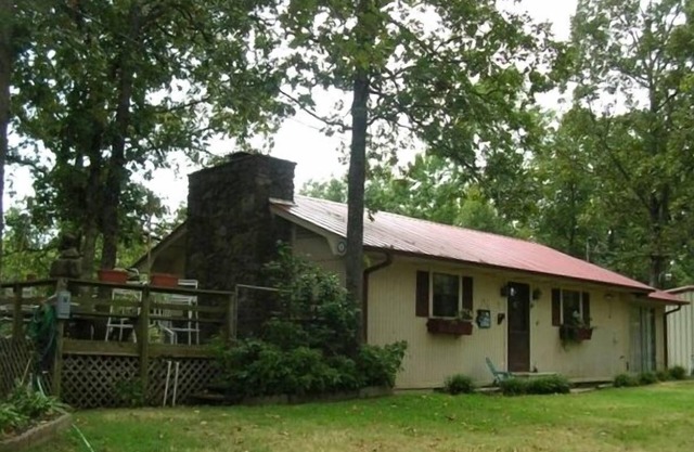 The 'Byrd's Nest' Dublin Bay Lake Dardanelle