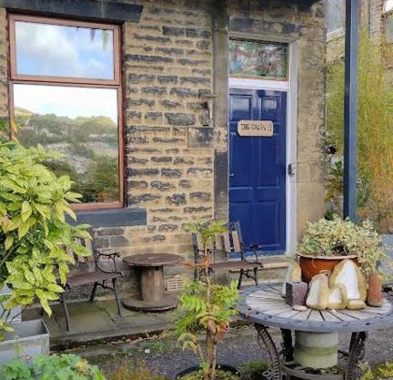 The Cabin - Great Views, Garden, Netflix, Near Town