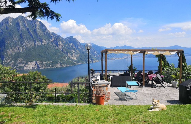 The cedar house - Lake Iseo