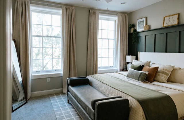 The Citizen Suite | King Bed, Downtown Lancaster, Stylish