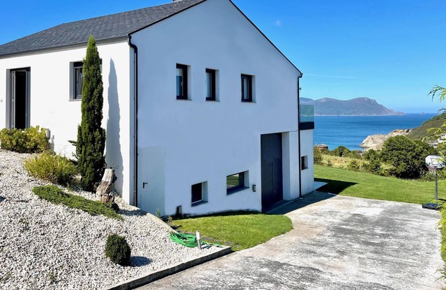 The Cliffs - Celtigos Blue Marine