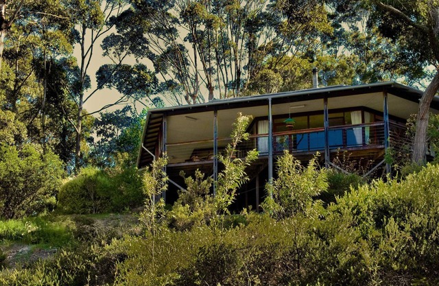 The Coombe is abundant;y equipped, perfectly situated for all the day trips