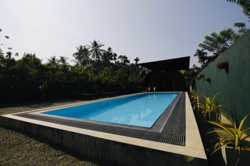 The Coppers Glamping Pod Villa with Pool