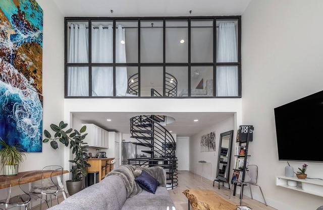 The Cove: City Loft Living - 2B/2.5B