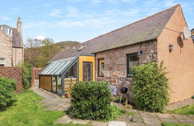 The Coyles Cottage - SBH