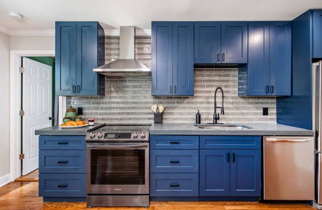 The Cozy House on Rogers In Quiet Ingleside Area