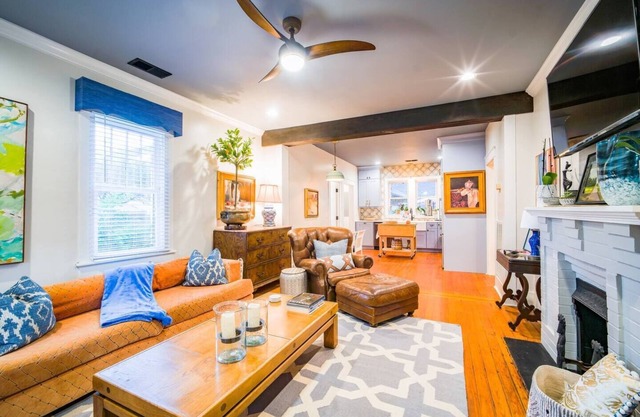 The Cullman Haus-Steps from Cullman High-blocks from Warehouse District