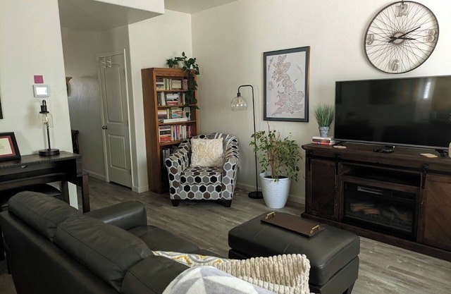 The Dairy Retreat: Private + New + Espresso + Pets