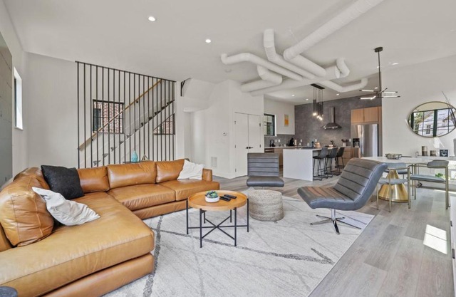 The Elegant Estate - Modern Home in Columbus