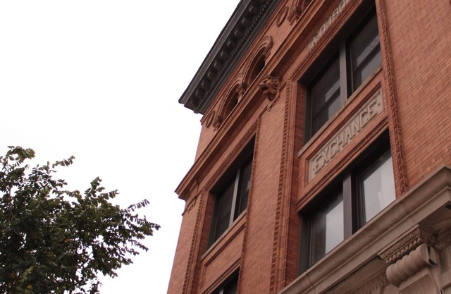 The Exchange 21 | Historic Bldg, 1 Bed, Dwntwn