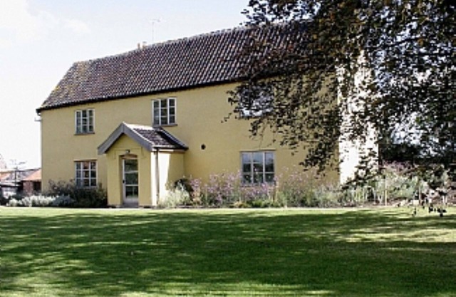 The Farmhouse @ Grove Farm - Sleeps up to 13 in 6 bedrooms