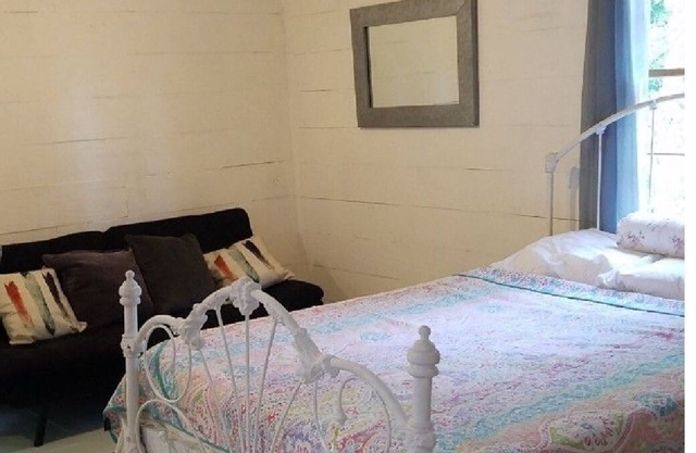 The Firefly at Madison Treehouse Room