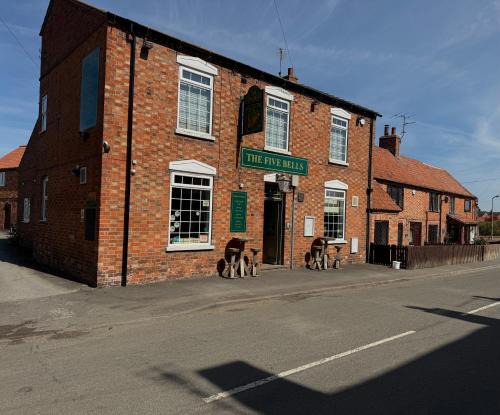 The Five Bells Inn Accommodation