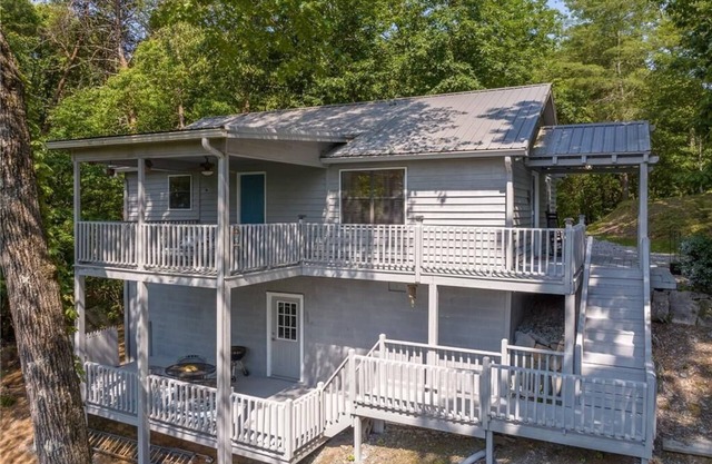 The Galaxy Getaway at Talking Rock Creek Resort in the North Georgia mountains