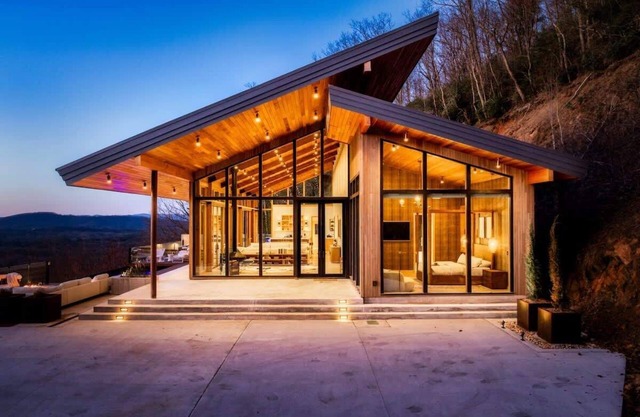 The Glass Frame - Peak Elegance & Luxury