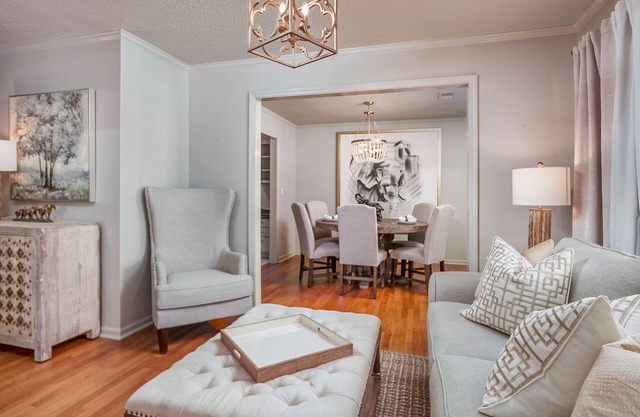 The Golden Elephant: Elegance, Comfort & Crimson Tide Spirit in Northport