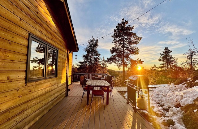 The Good Life Mountain Home - Red Rocks w/spa