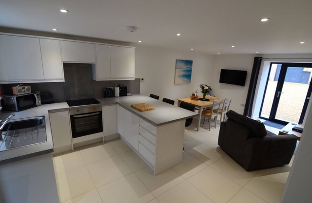 The Granary Cottage 2