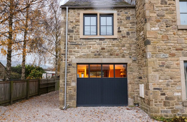 THE GREENHOUSE, with open fire in Gargrave