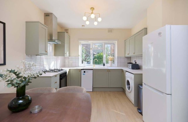 The Harlesden Retreat - Stunning 1BDR with Garden